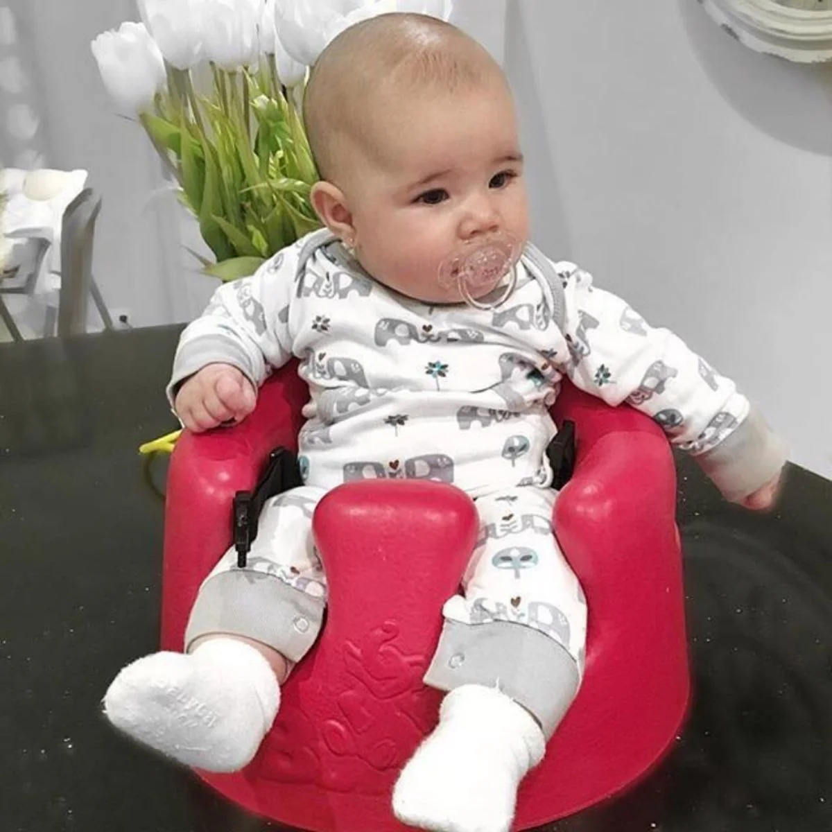Bumbo Floor Seat with Tray - Magenta - Image 6