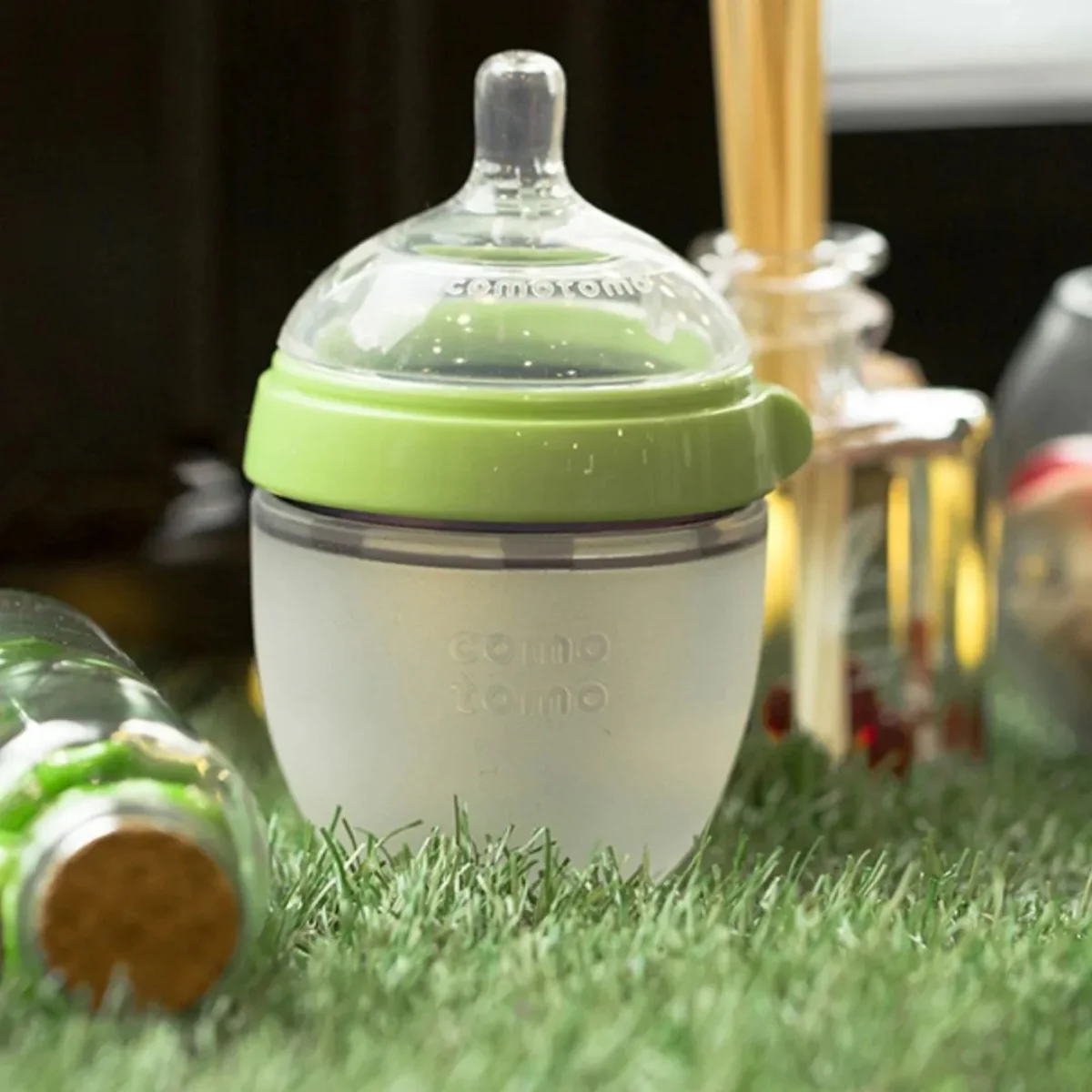 Comotomo Baby Bottle 150ml / 5oz Green - Image 11