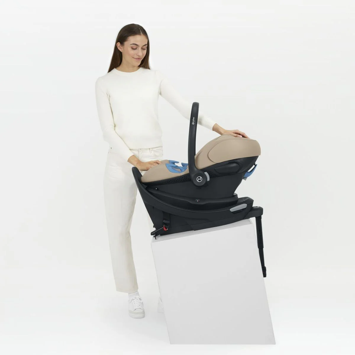 Cybex Aton G2 Swivel with Load Leg Base - Almond Beige - Image 17