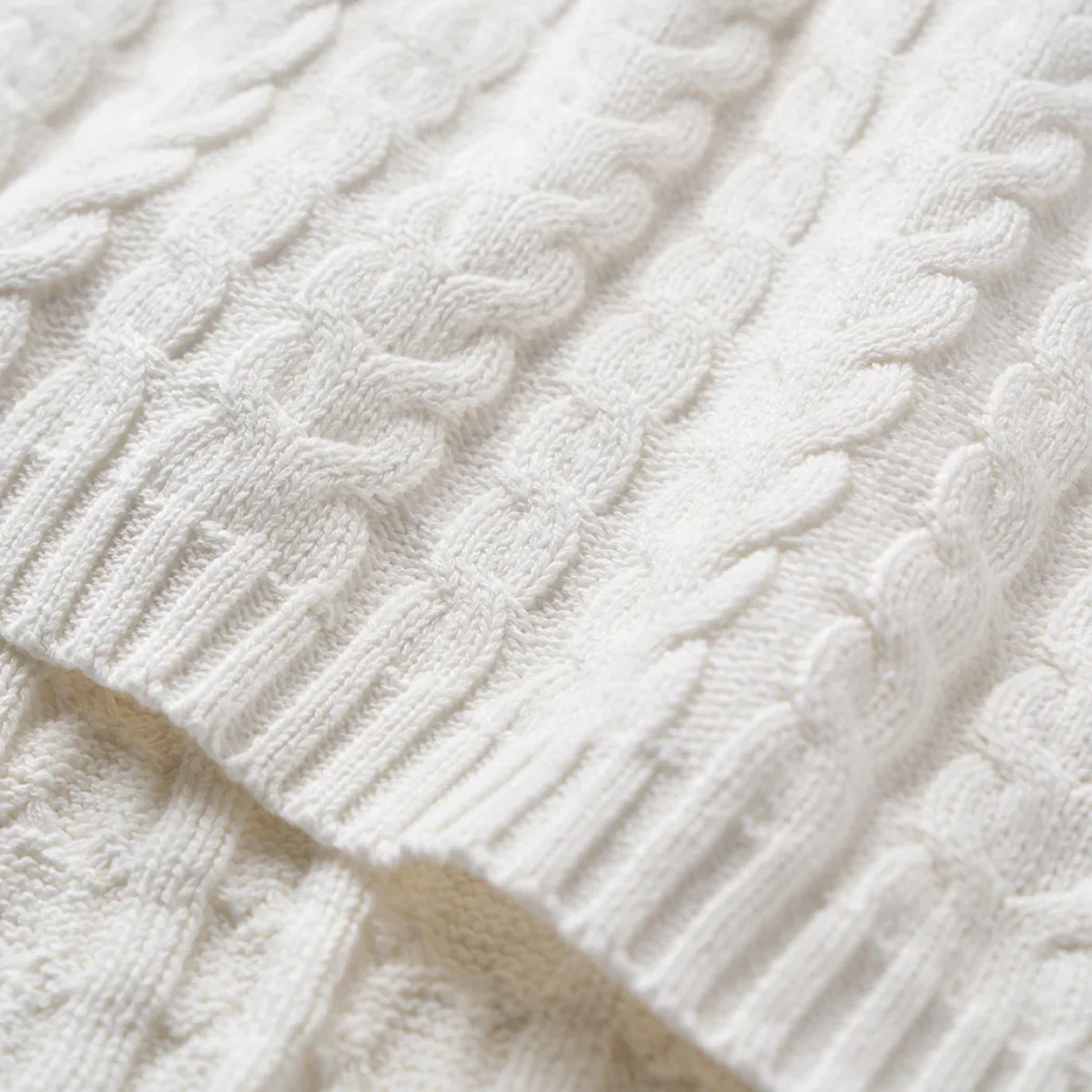 Elegant Baby Horseshoe Cable Knit Baby Blanket - White - Image 2