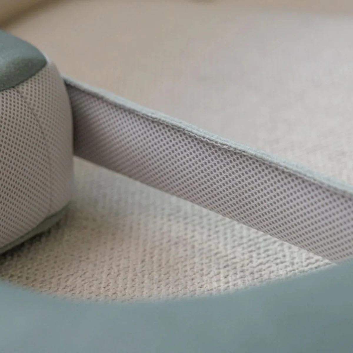 Inglesina Elysia Nursing Pillow - Harmony Grey - Image 10