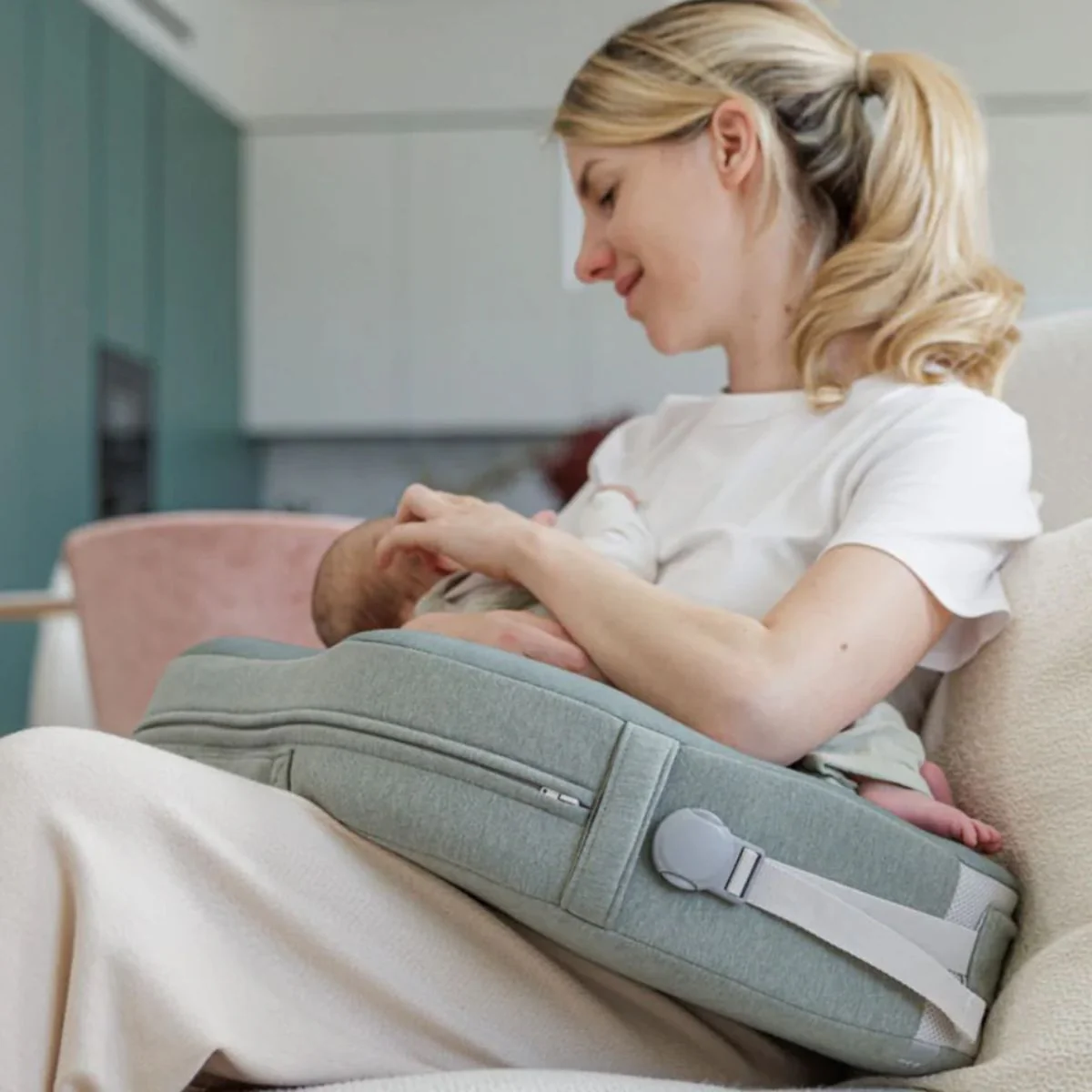 Inglesina Elysia Nursing Pillow - Warm Beige - Image 13