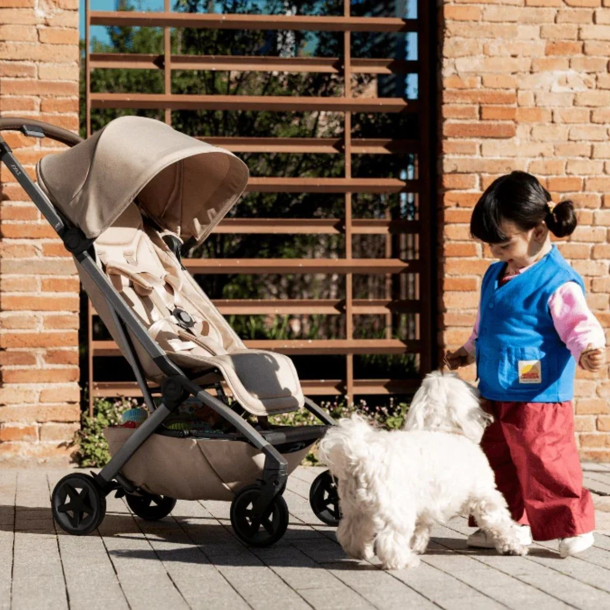 Joolz Aer2 Lightweight Compact Stroller - Dark Navy Blue - Image 2