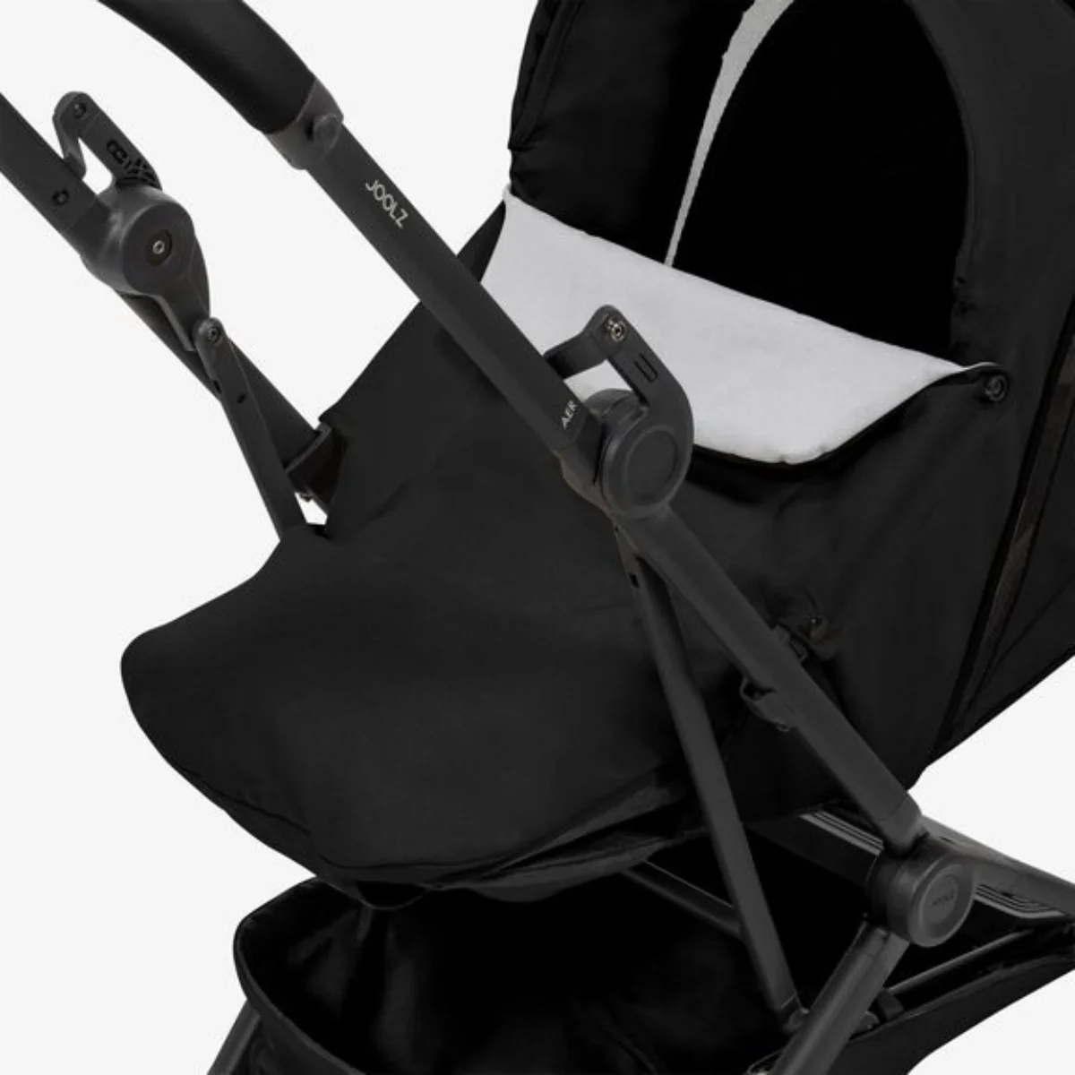 Joolz Aer2 Nest to seat - Space Black - Image 3