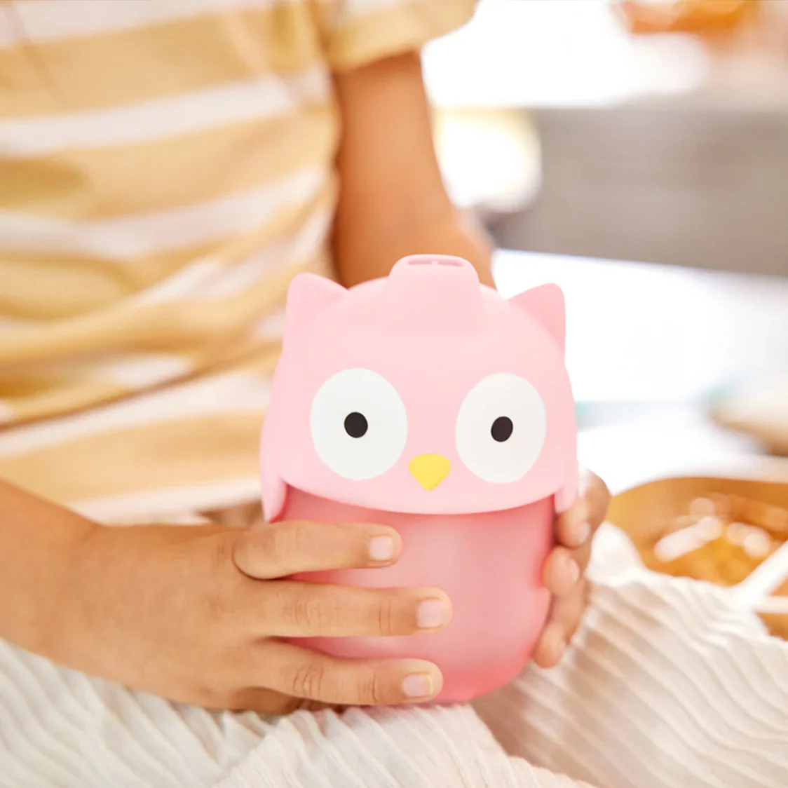 Munchkin Whoo Soft-Touch Spill-Proof Sippy Cup - Image 4