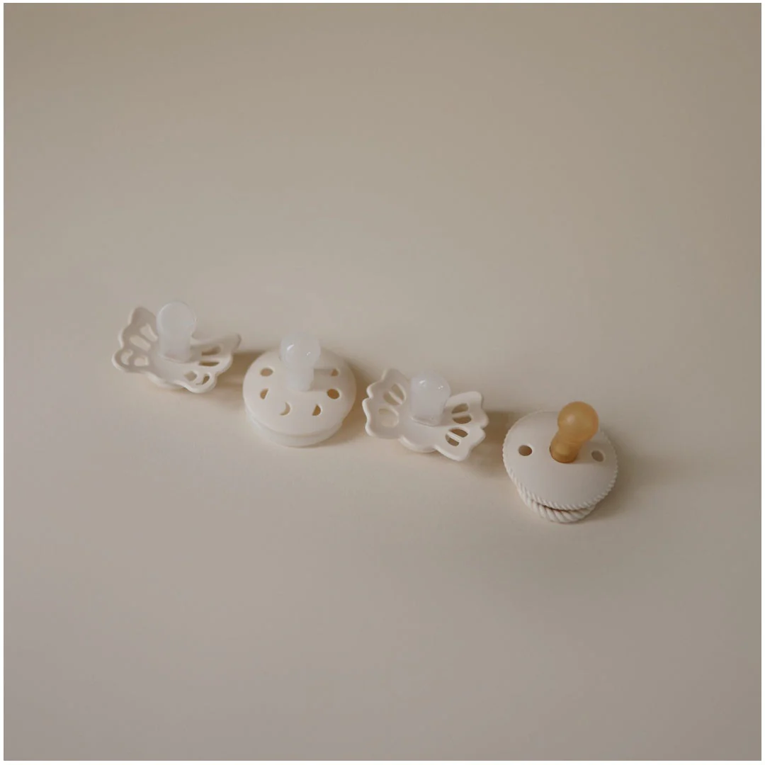 Mushie FRIGG Baby's First Pacifier Moonlight Sailing 4-Pack 0-6M Cream - Image 3