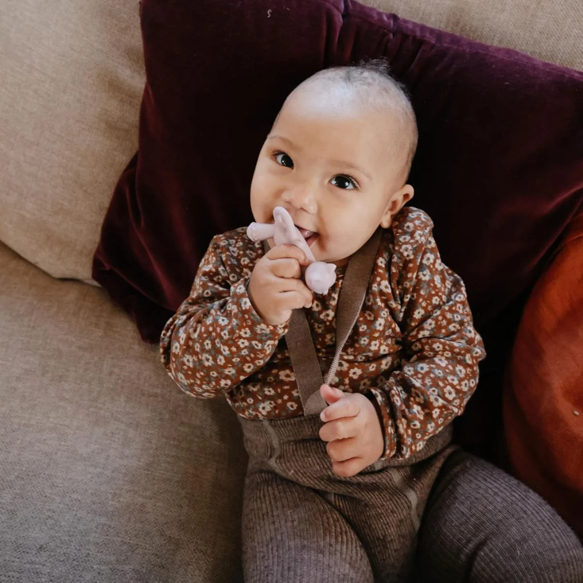 Mushie Silicone Figurine Teether - Unicorn - Image 7