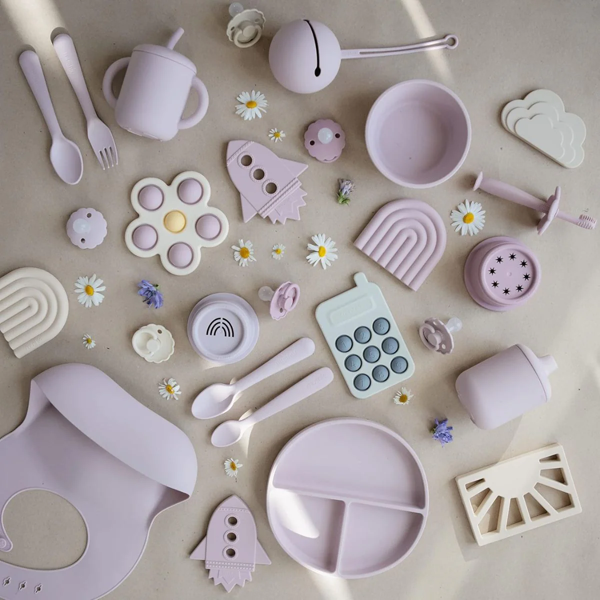 Mushie Silicone Pacifier Holder Case - Soft Lilac - Image 9
