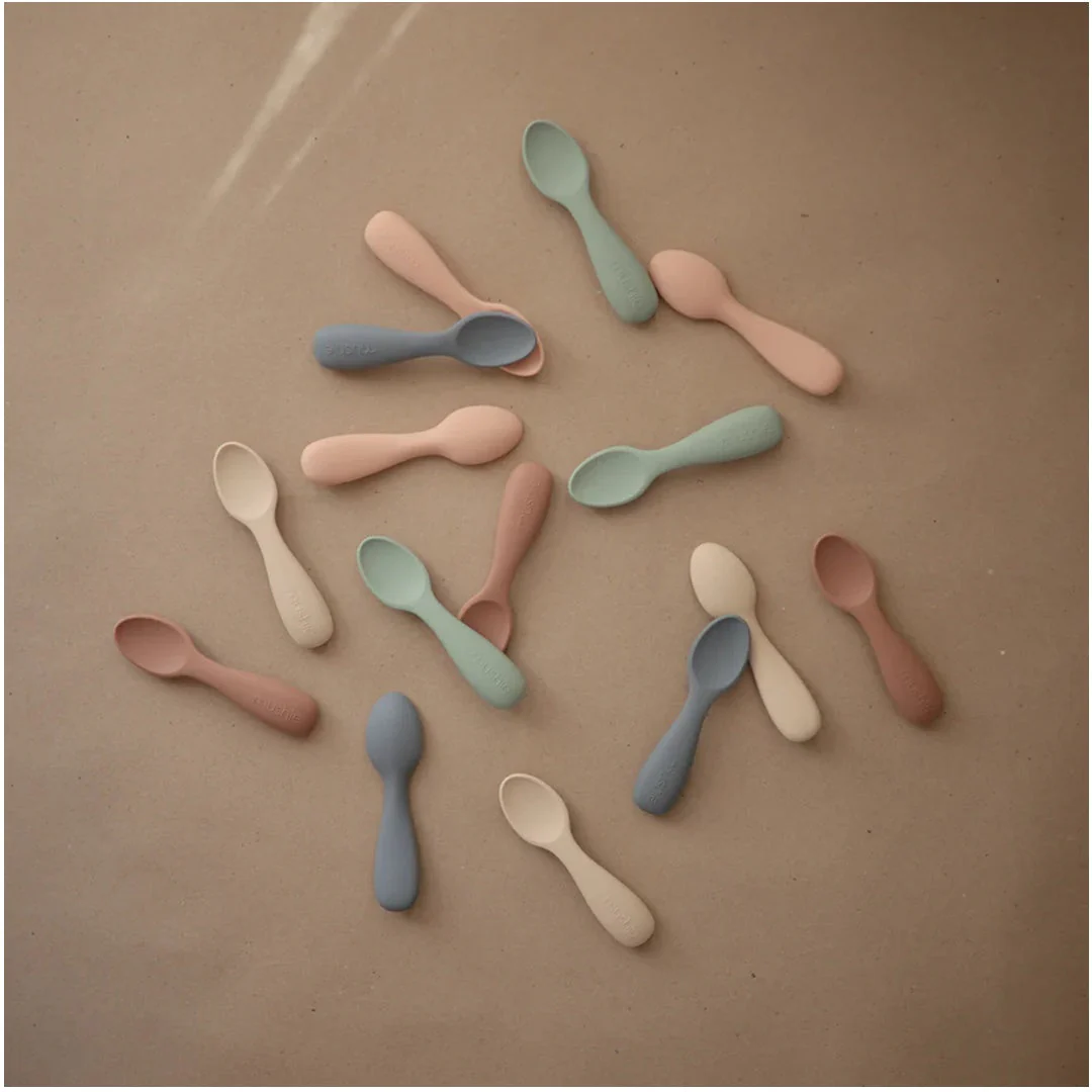 Mushie Silicone Toddler Starter Spoons 2-Pack Tradewinds/Shifting Sand - Image 7