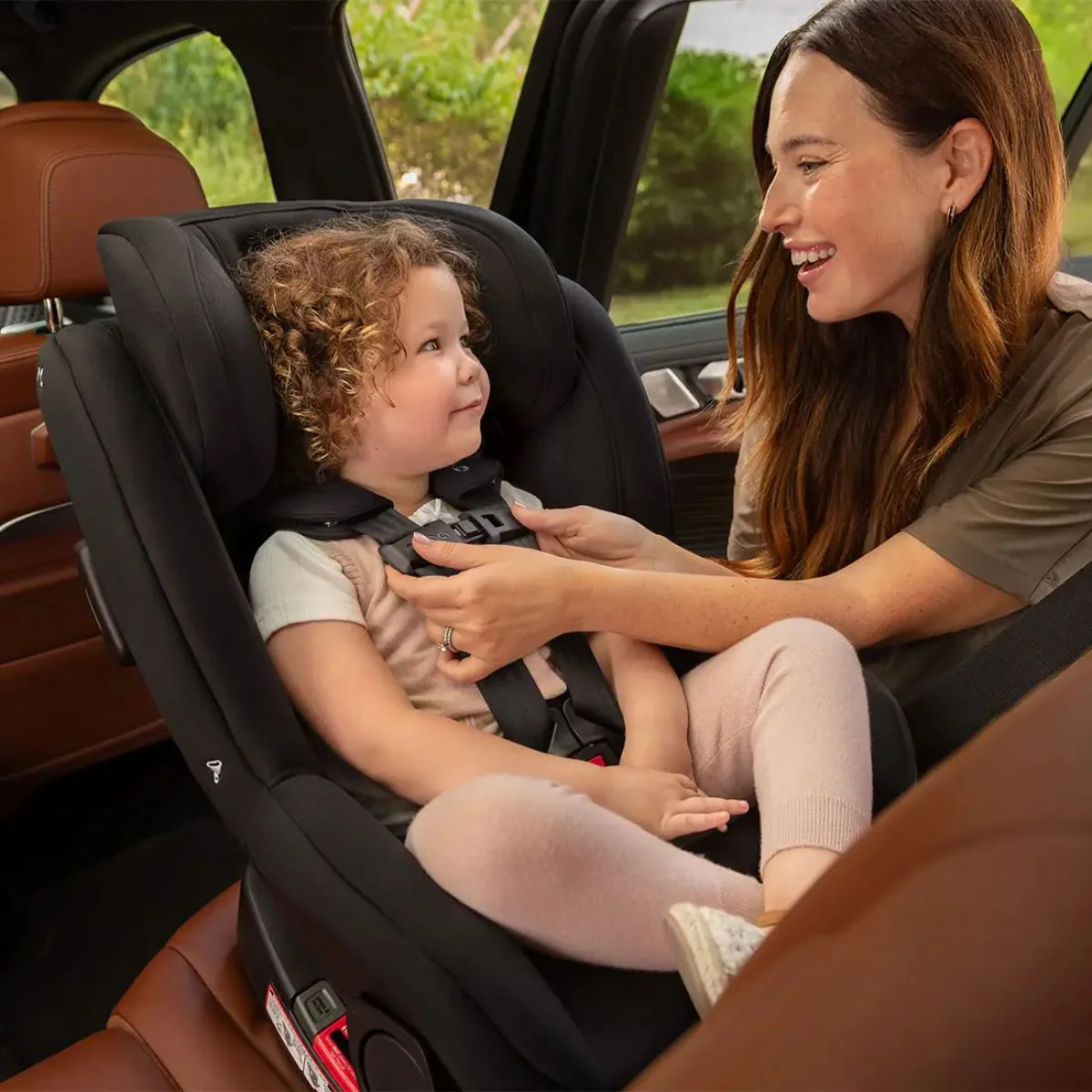 Nuna Rava Next Convertible Car Seat - Caviar - Image 17