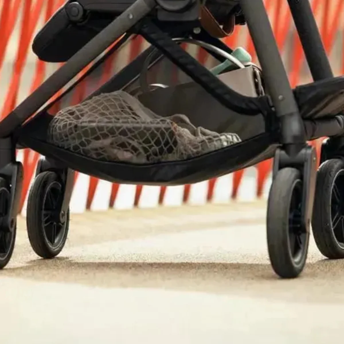 Nuna Swiv Stroller - Caviar - Image 25