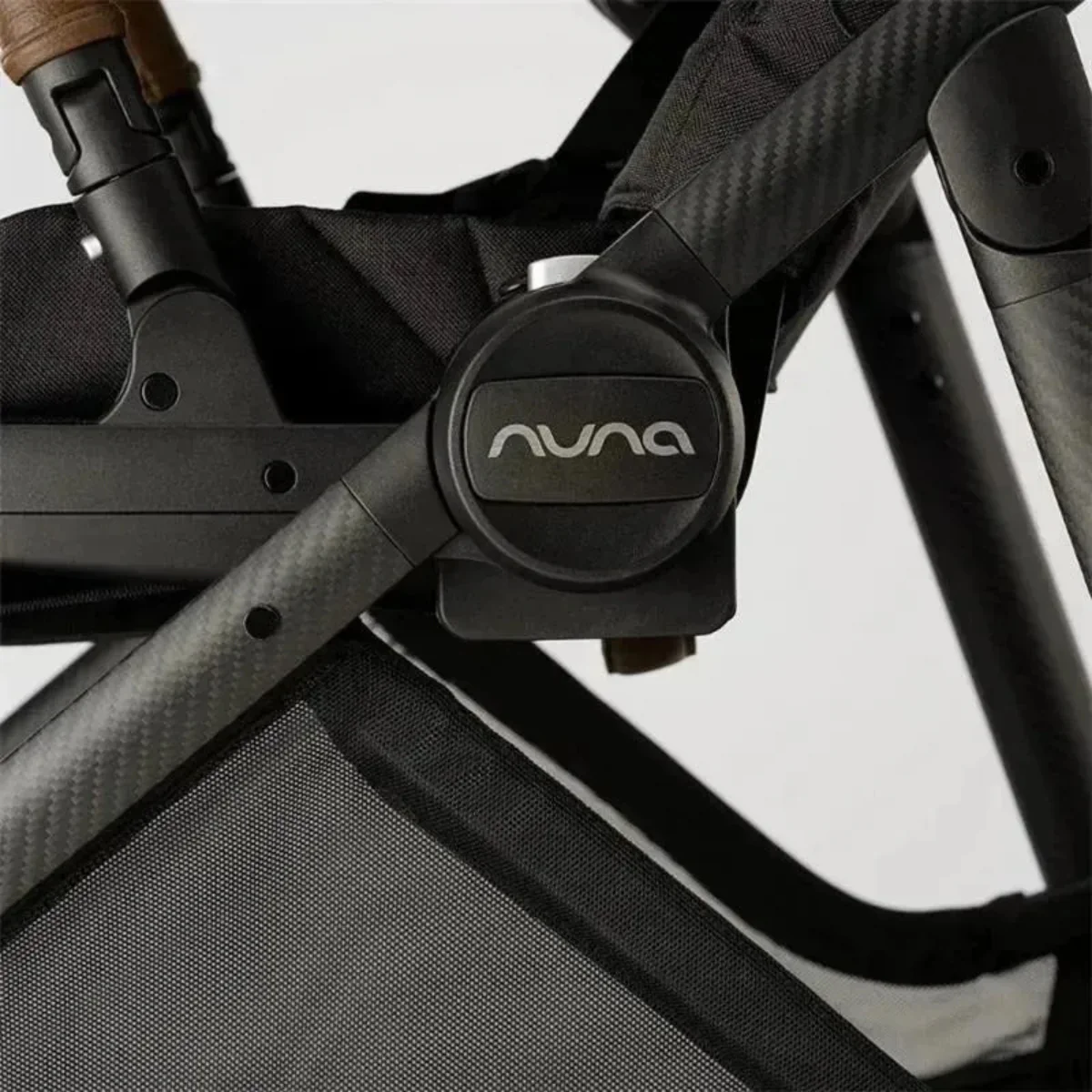 Nuna Swiv Stroller - Caviar - Image 8