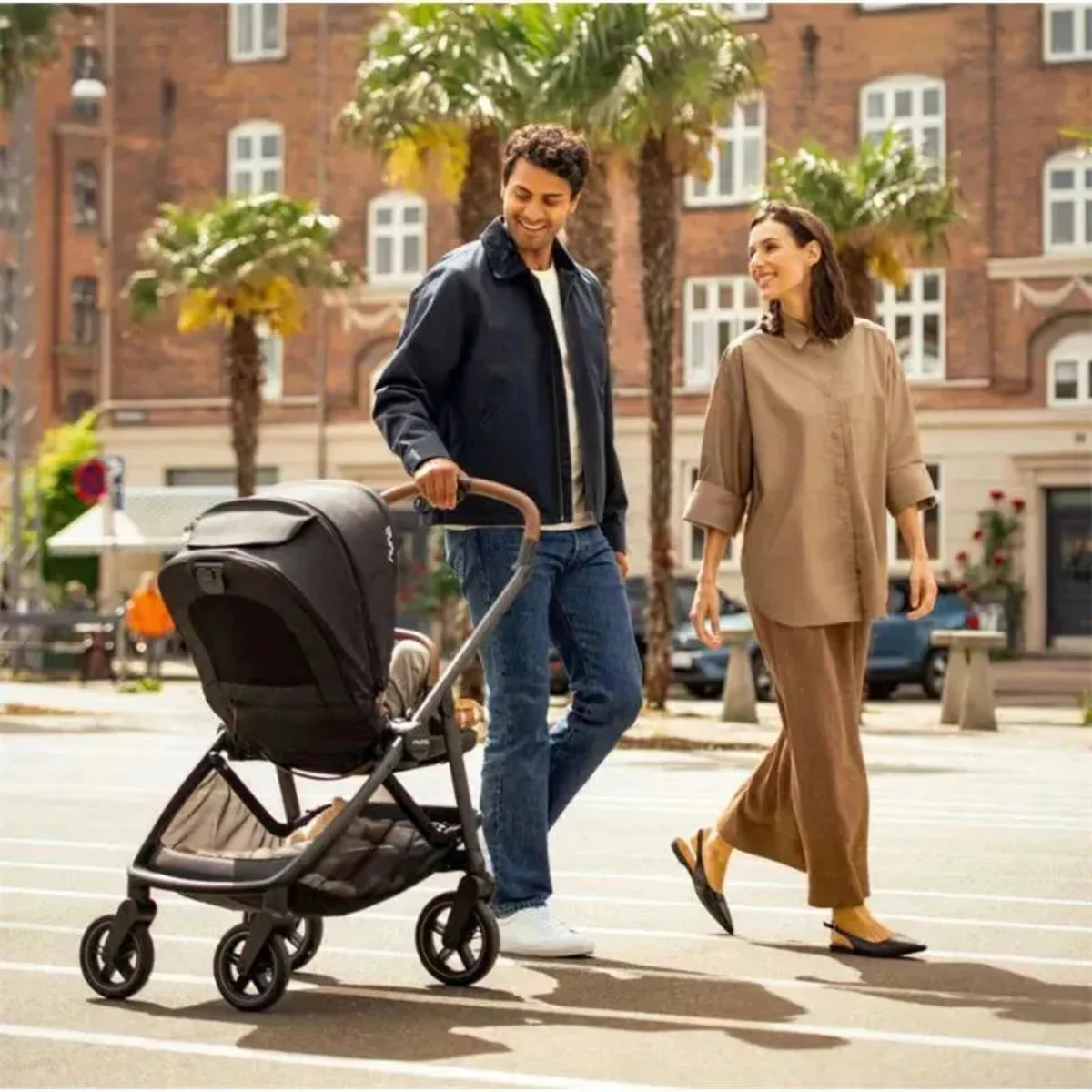 Nuna Swiv Stroller - Granite - Image 4