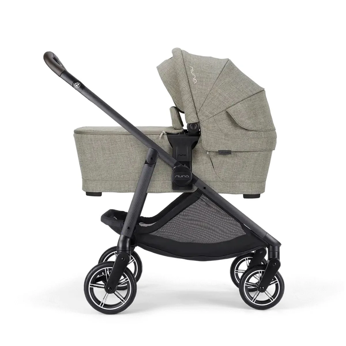 Nuna SWIV & TRIV Bassinet + Stand BMW Collection - Graphene - Image 15