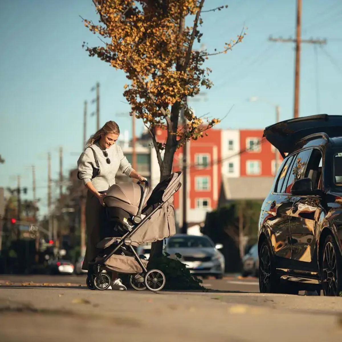 Nuna TRVL LX + PIPA urbn Travel System - Caviar/Chocolate - Image 28