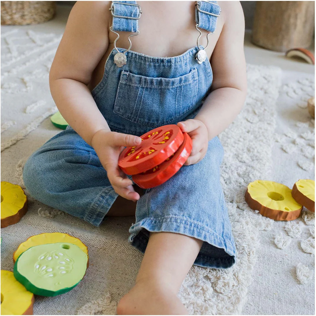 Olí & Carol Teether - Renato the Tomato - Image 2