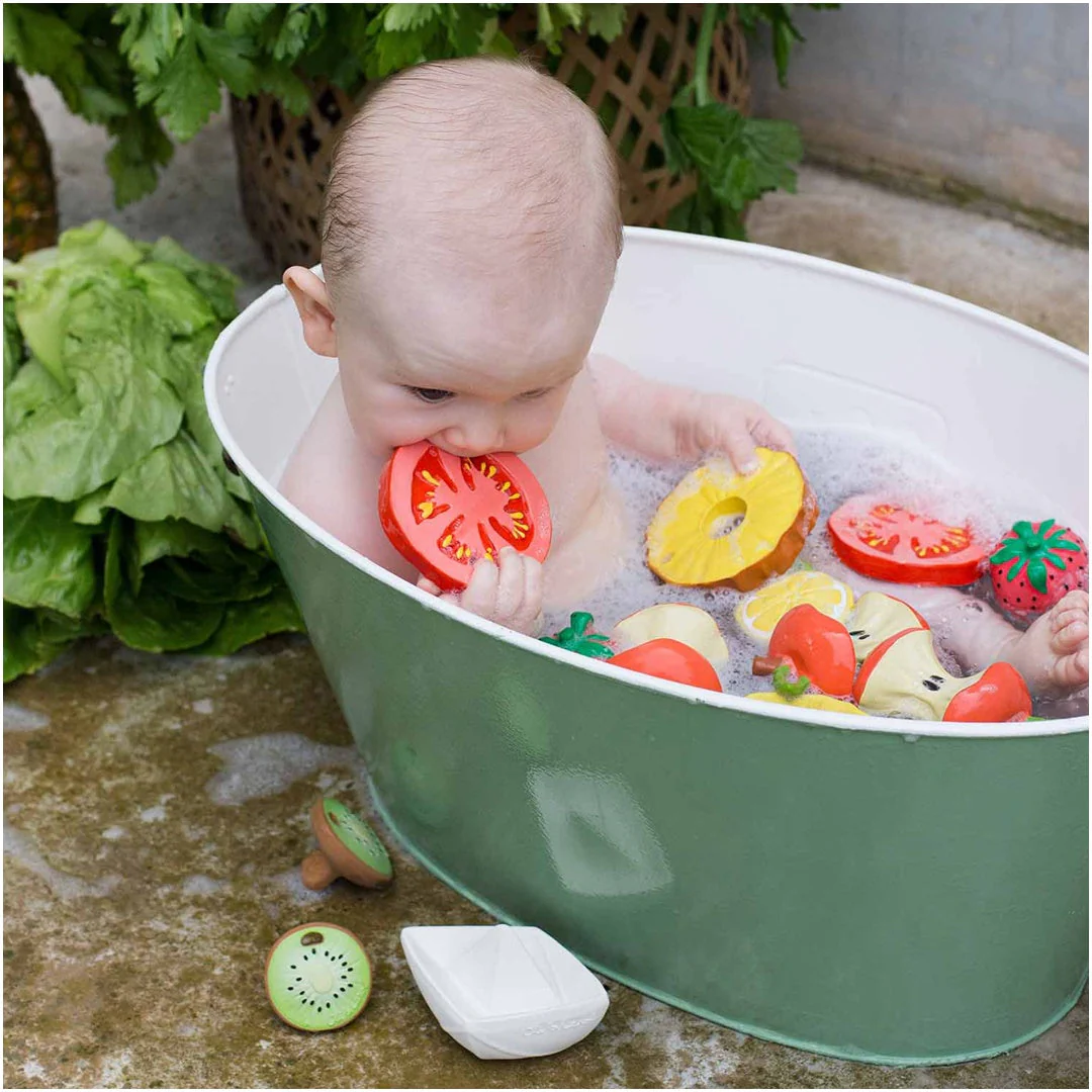 Olí & Carol Teether - Renato the Tomato - Image 7