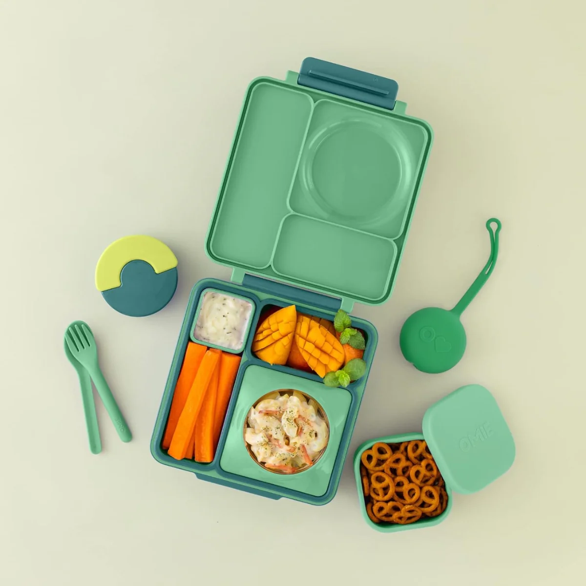 Omie Silicone Snack Container - Green - Image 4