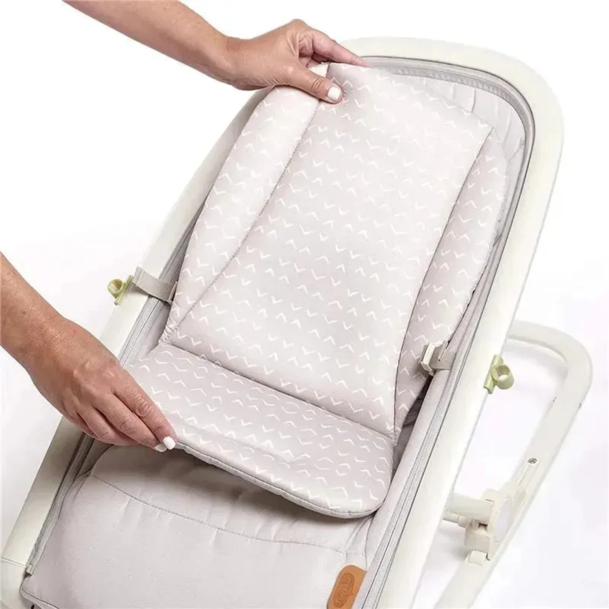 Tiny Love Boho Chic 2-in-1 Baby Rocker - Image 3
